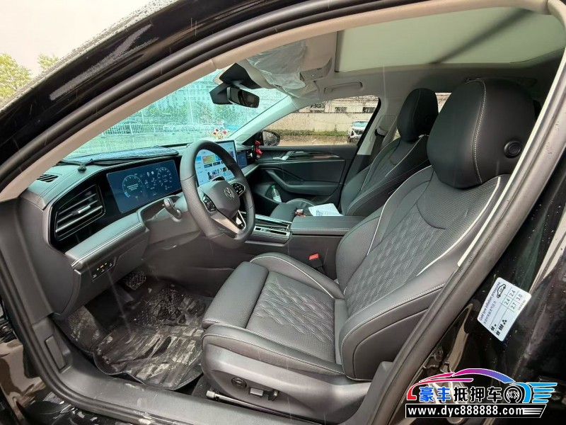 25年大众迈腾轿车抵押车出售