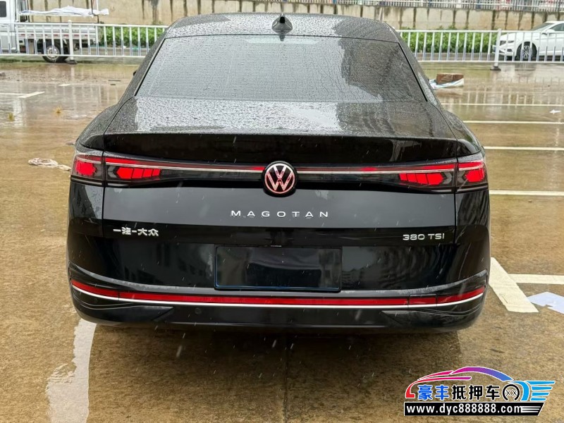 25年大众迈腾轿车抵押车出售