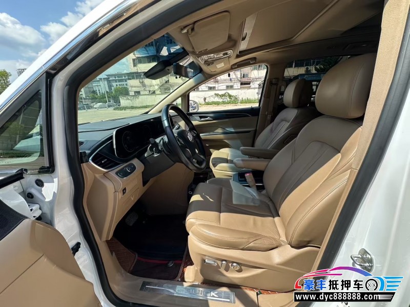 20年别克GL8轿车抵押车出售