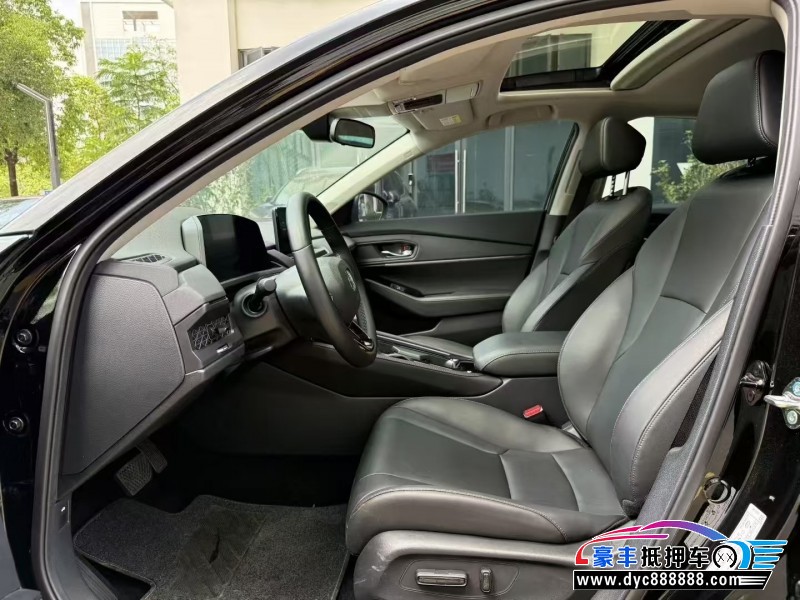 24年本田雅阁轿车抵押车出售