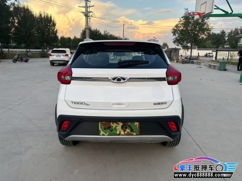 19年奇瑞瑞虎3x轿车抵押车出售