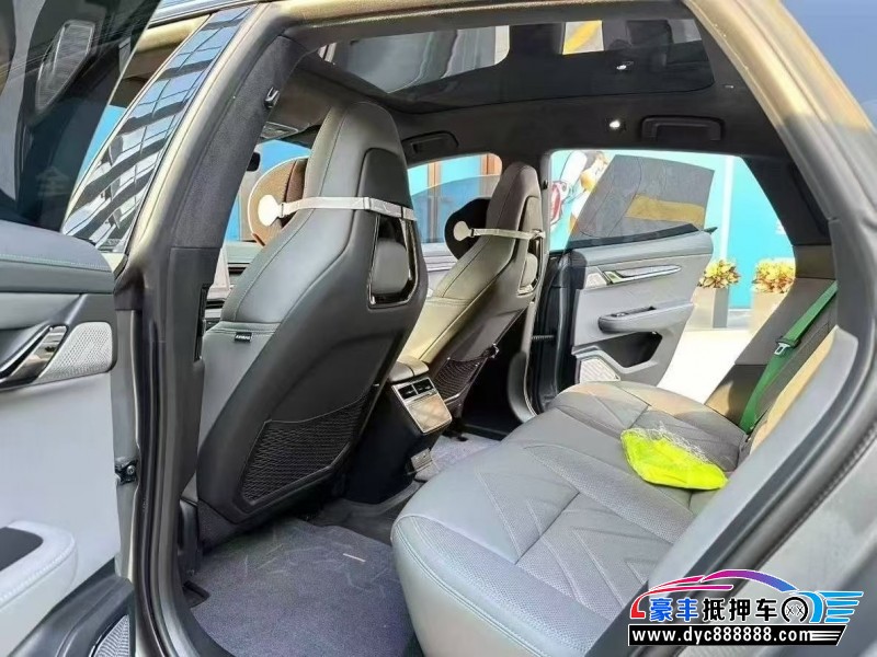 23年极氪001轿车抵押车出售