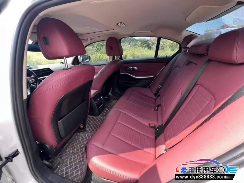 20年宝马3系轿车抵押车出售