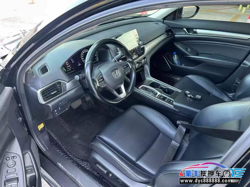 19年本田雅阁轿车抵押车出售