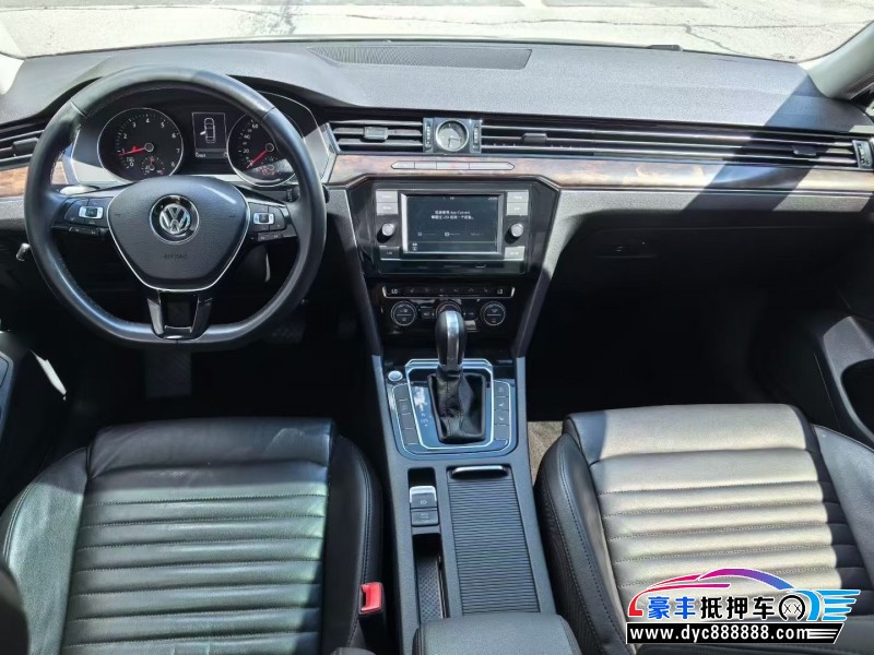 20年大众迈腾轿车抵押车出售