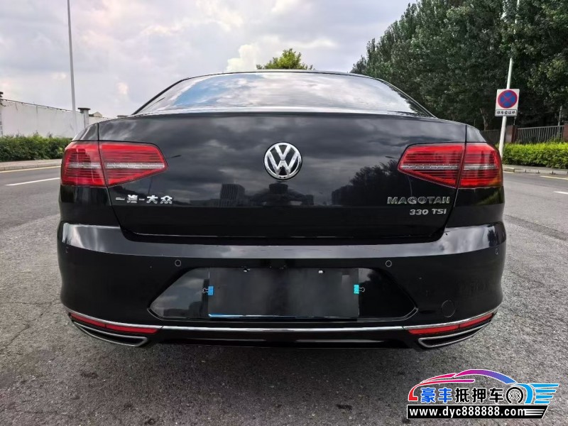 17年大众迈腾轿车抵押车出售