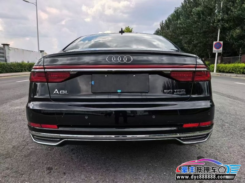 19年奥迪A8L轿车抵押车出售