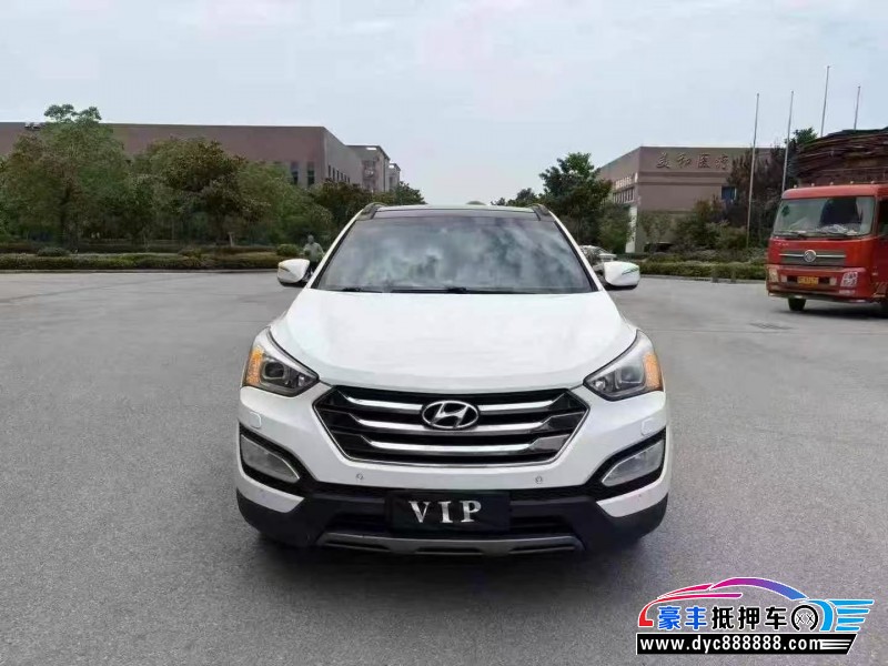 13年现代新胜达轿车抵押车出售