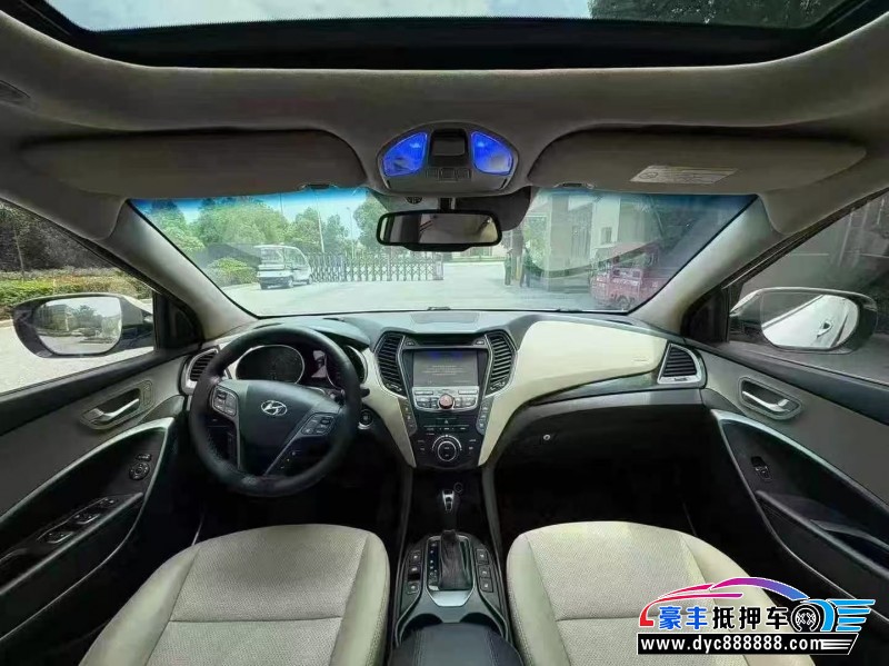 13年现代新胜达轿车抵押车出售