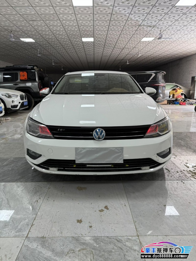 17年大众凌渡轿车抵押车出售