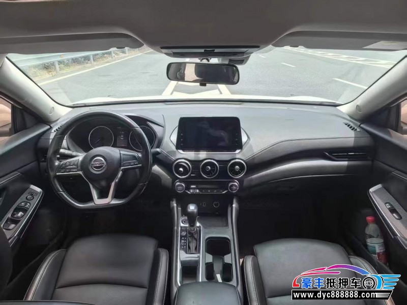 20年日产轩逸轿车抵押车出售