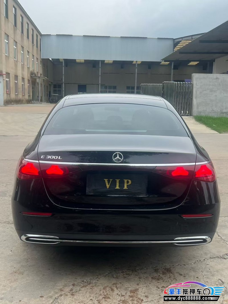 24年奔驰E轿车抵押车出售