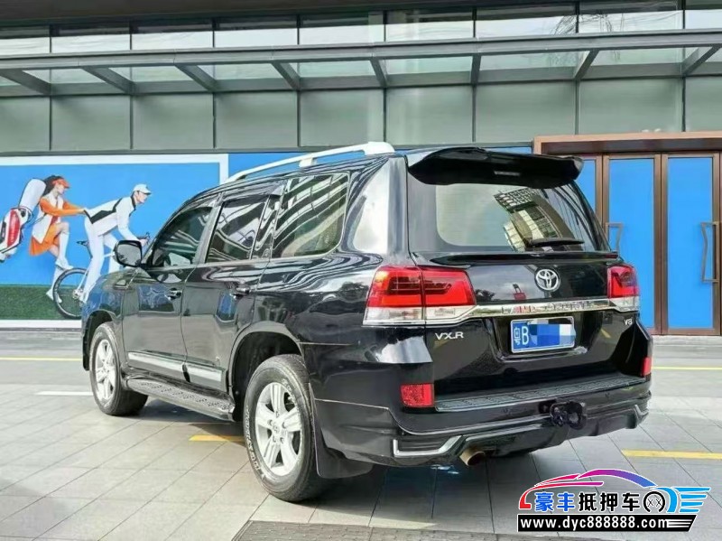 16年丰田兰德酷路泽（陆巡）轿车抵押车出售