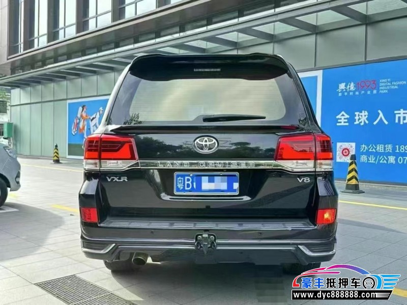 16年丰田兰德酷路泽（陆巡）轿车抵押车出售