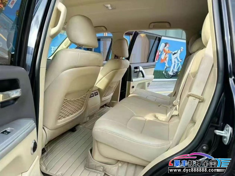 16年丰田兰德酷路泽（陆巡）轿车抵押车出售