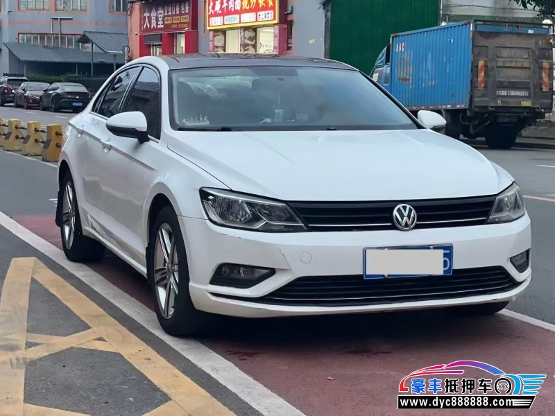 15年大众凌渡轿车抵押车出售