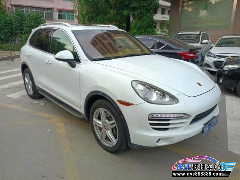 13年保时捷卡宴轿车抵押车出售