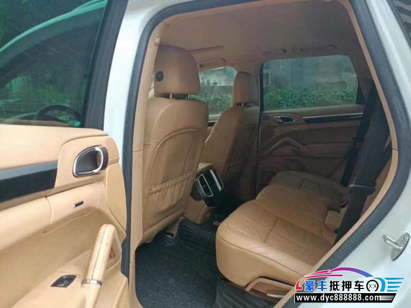 13年保时捷卡宴轿车抵押车出售