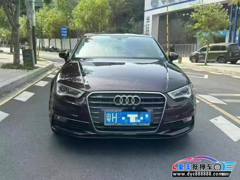 17年奥迪A3轿车抵押车出售