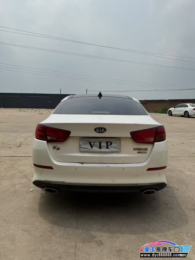 15年起亚K5轿车抵押车出售