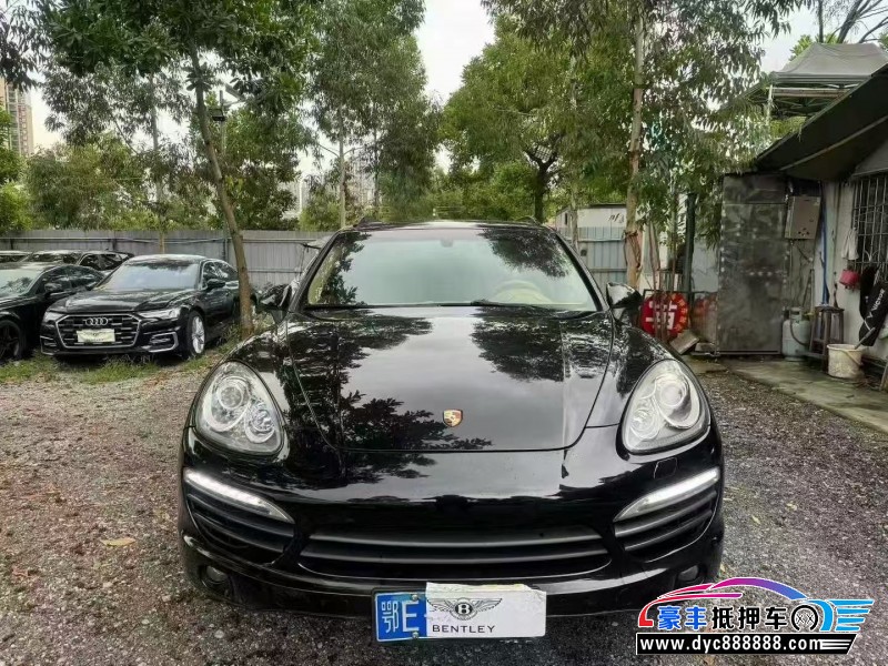 12年保时捷卡宴轿车抵押车出售