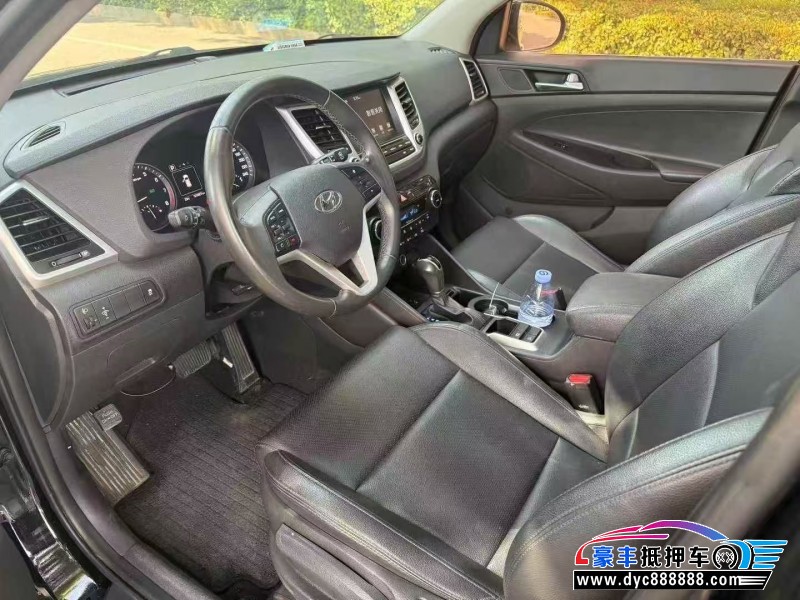 17年现代途胜SUV抵押车出售