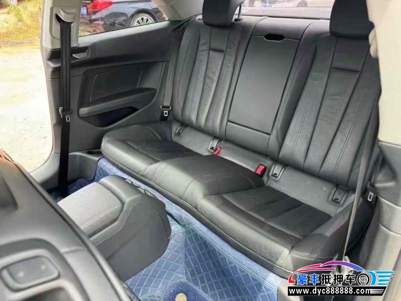 18年奥迪A5轿车抵押车出售