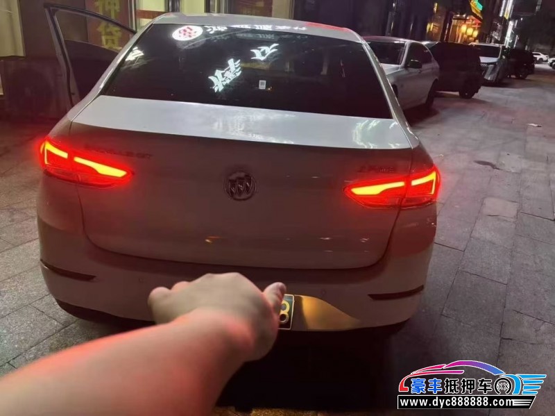 21年别克英朗轿车抵押车出售