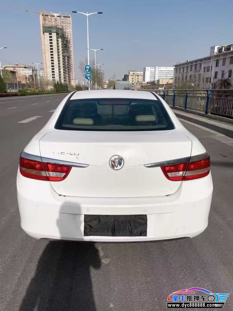 14年别克英朗轿车抵押车出售