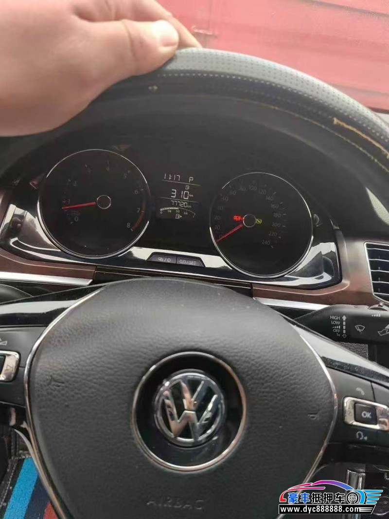 16年大众宝来轿车抵押车出售