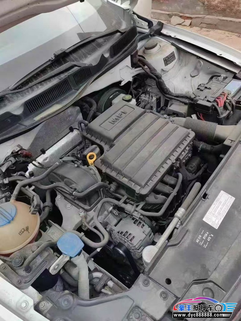 16年大众宝来轿车抵押车出售