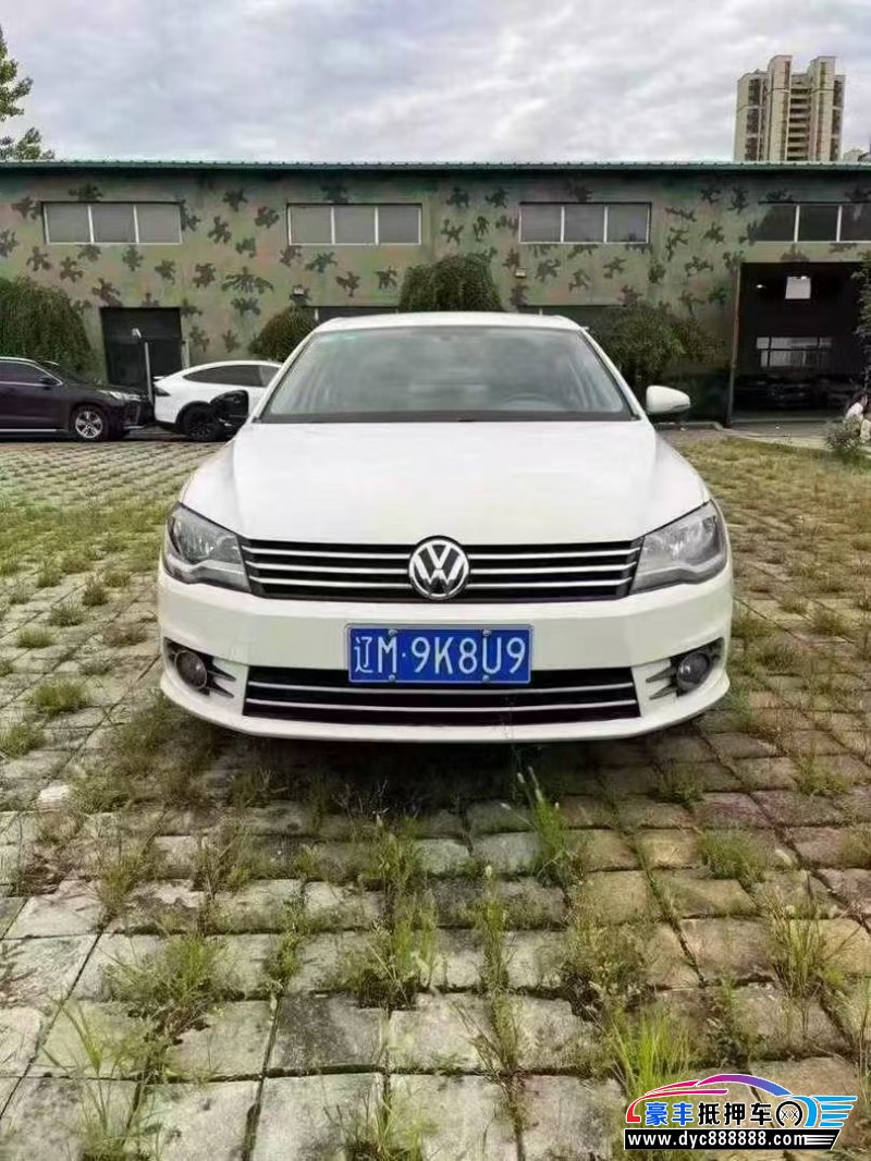 14年大众宝来轿车抵押车出售