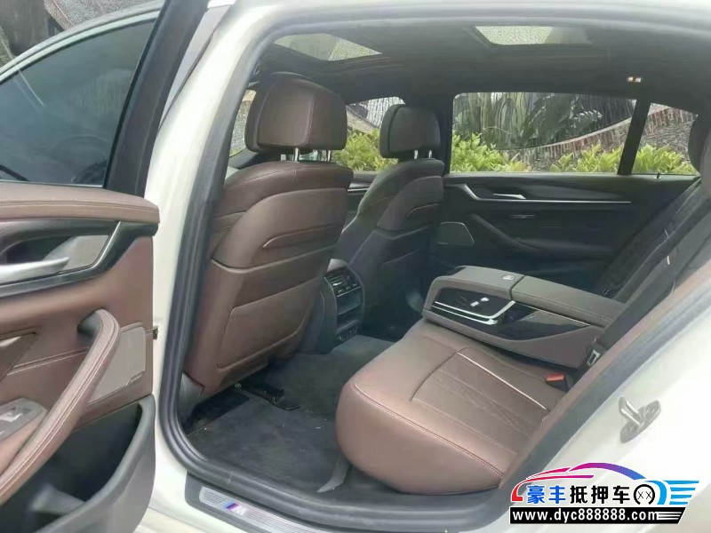 21年宝马5系轿车抵押车出售