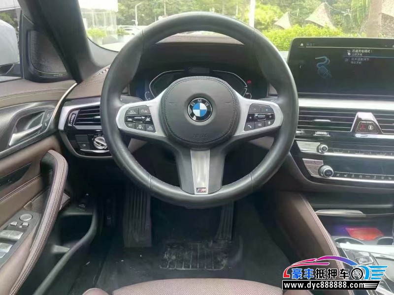 21年宝马5系轿车抵押车出售