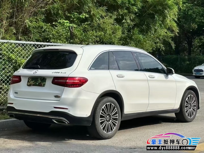 19年奔驰GLC轿车抵押车出售
