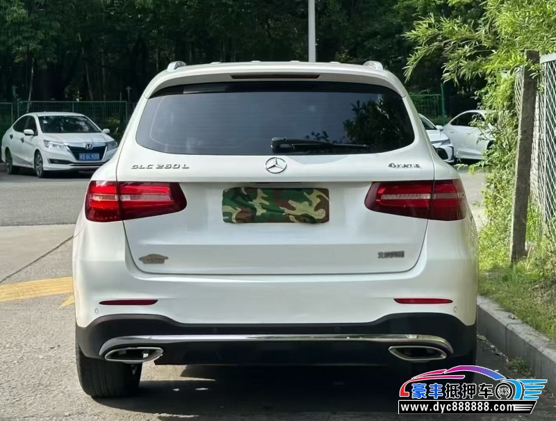 19年奔驰GLC轿车抵押车出售