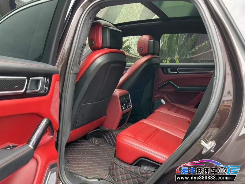 21年保时捷卡宴轿车抵押车出售