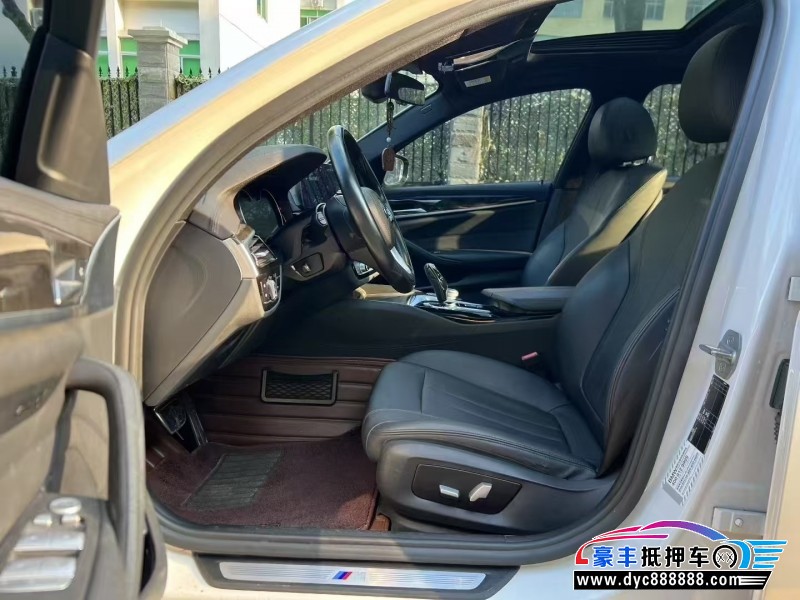 18年宝马5系轿车抵押车出售