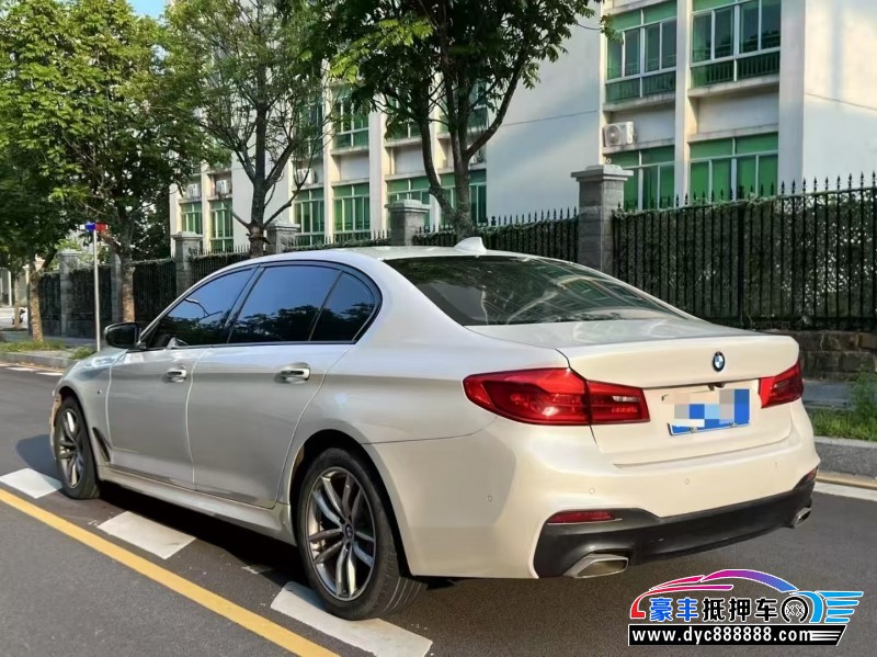 18年宝马5系轿车抵押车出售