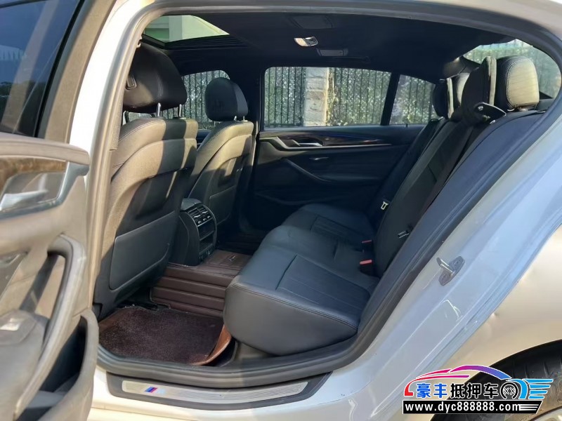 18年宝马5系轿车抵押车出售