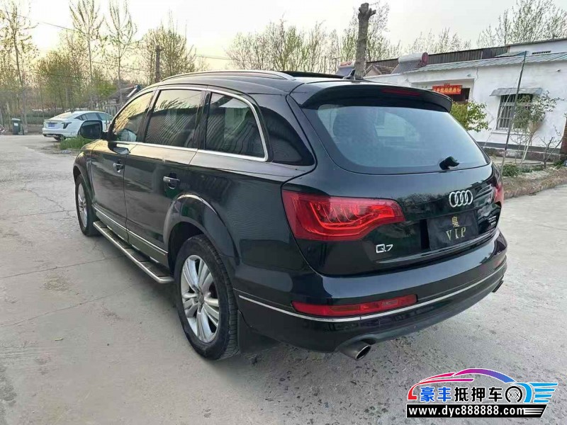 10年奥迪Q7轿车抵押车出售