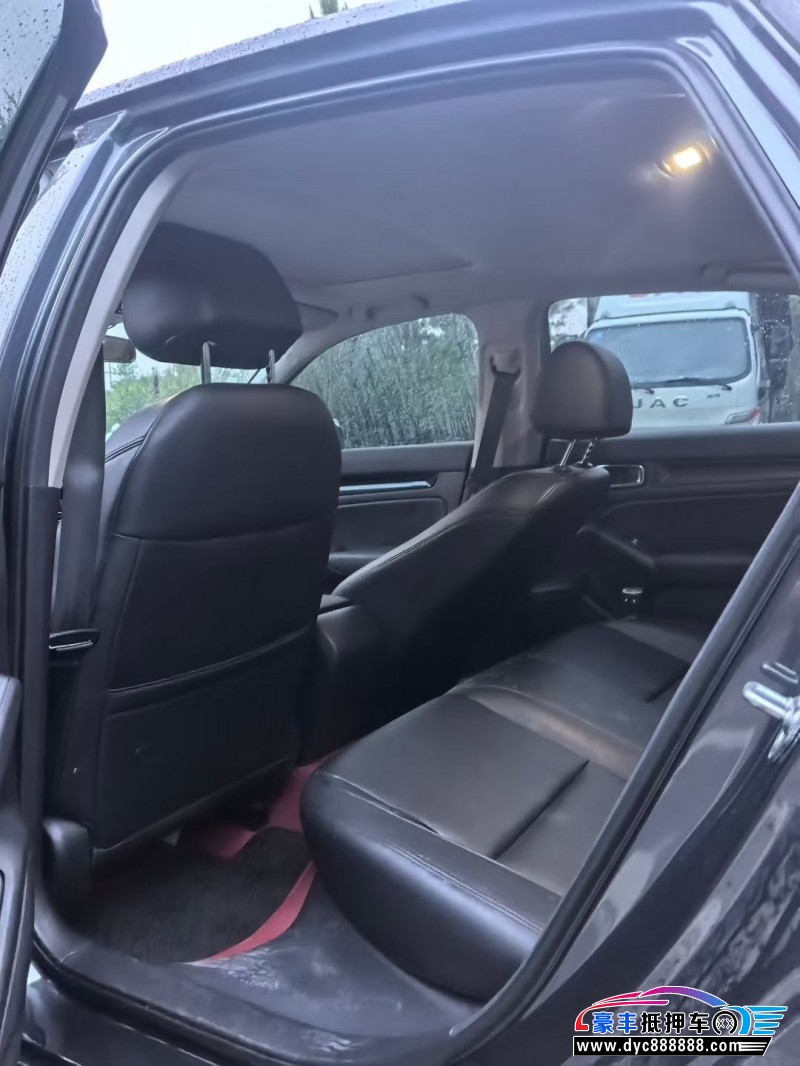 22年本田思域轿车抵押车出售