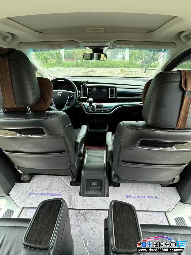 21年本田艾力绅轿车抵押车出售