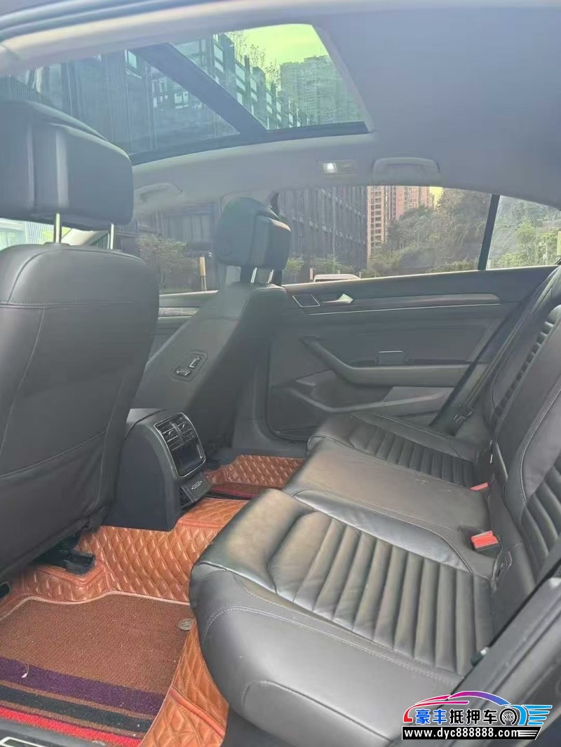 19年大众迈腾轿车抵押车出售