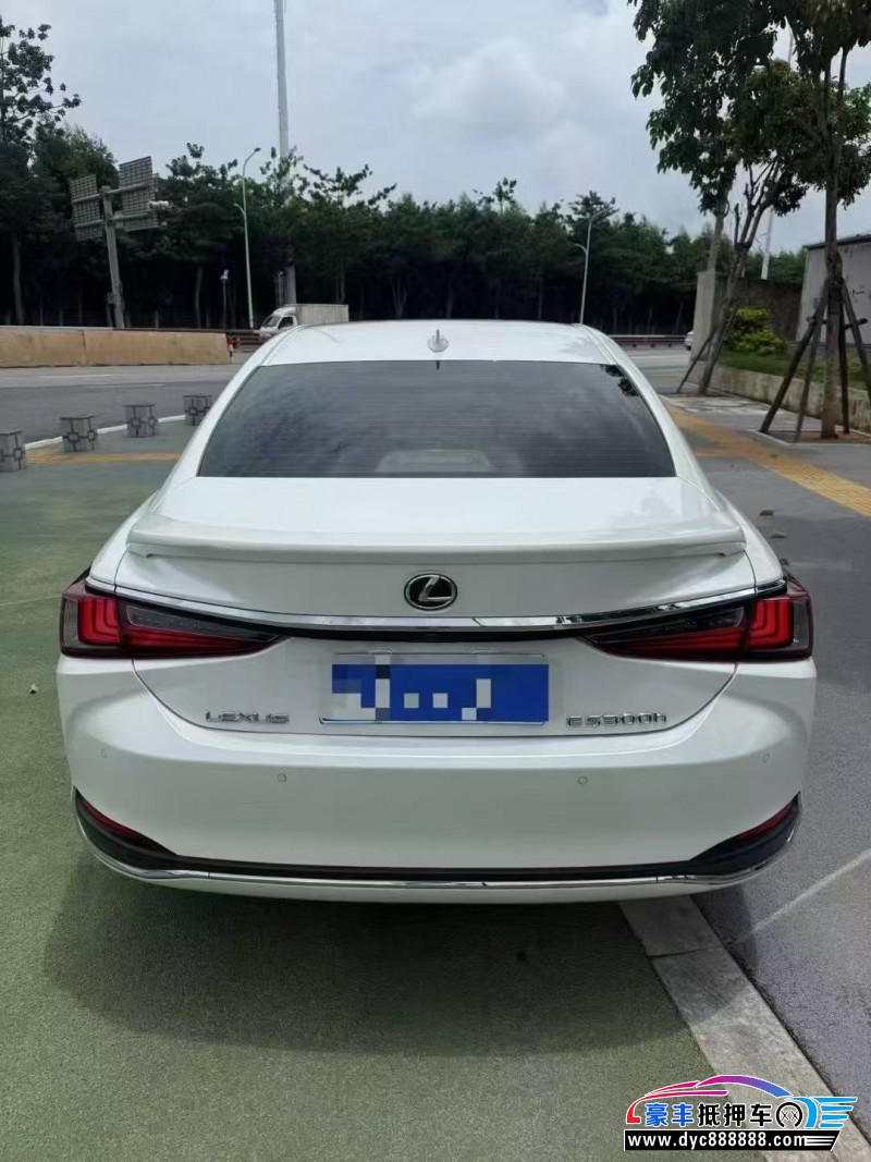 22年雷克萨斯ES轿车抵押车出售