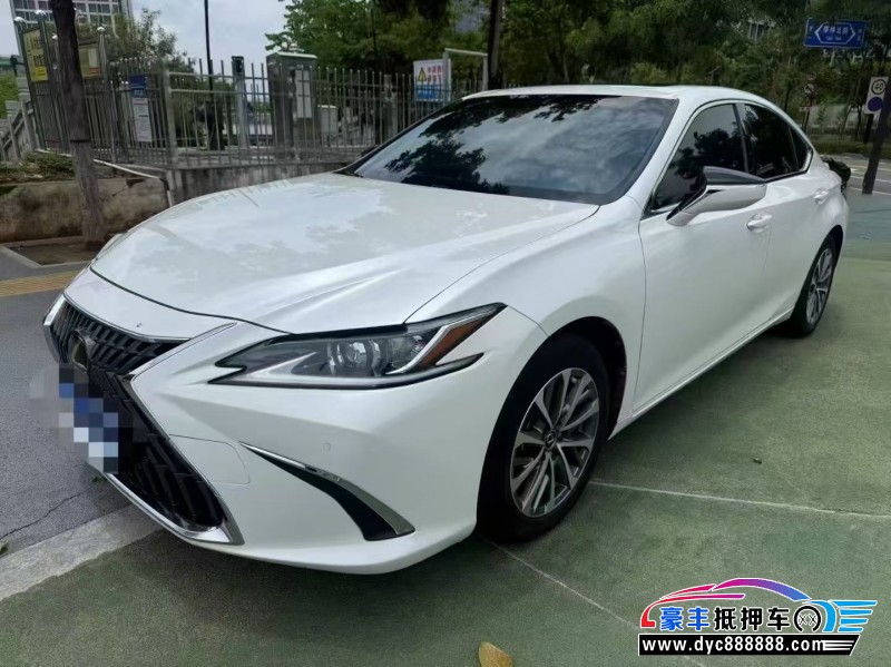 22年雷克萨斯ES轿车抵押车出售