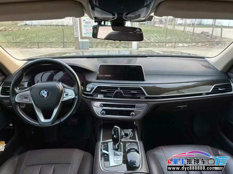 17年宝马7系轿车抵押车出售