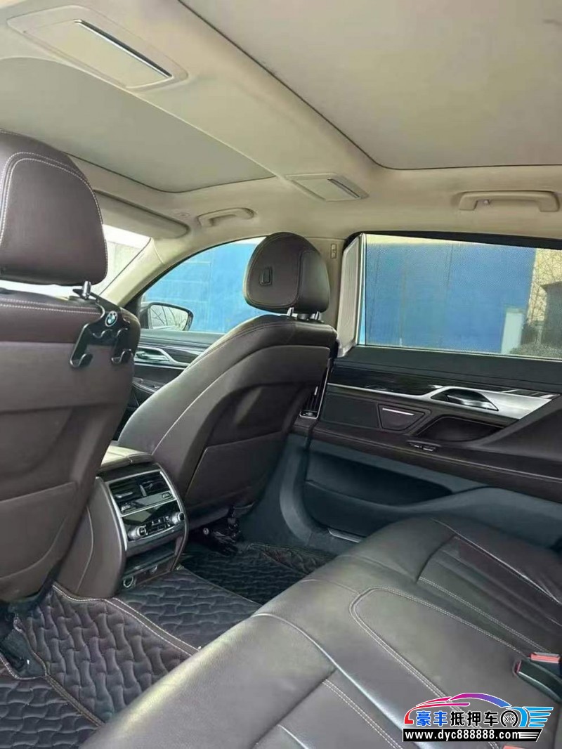 17年宝马7系轿车抵押车出售