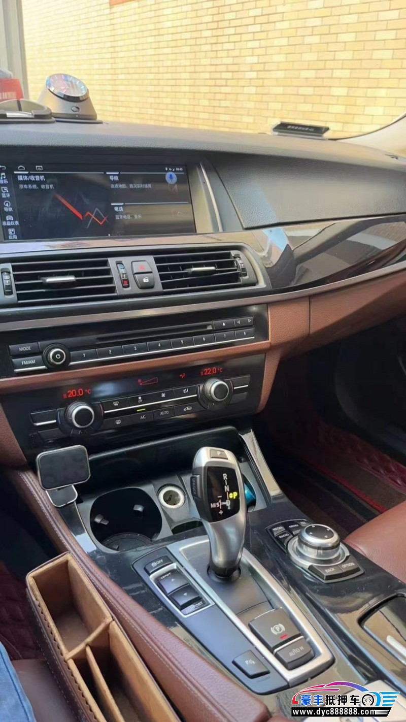 13年宝马5系轿车抵押车出售