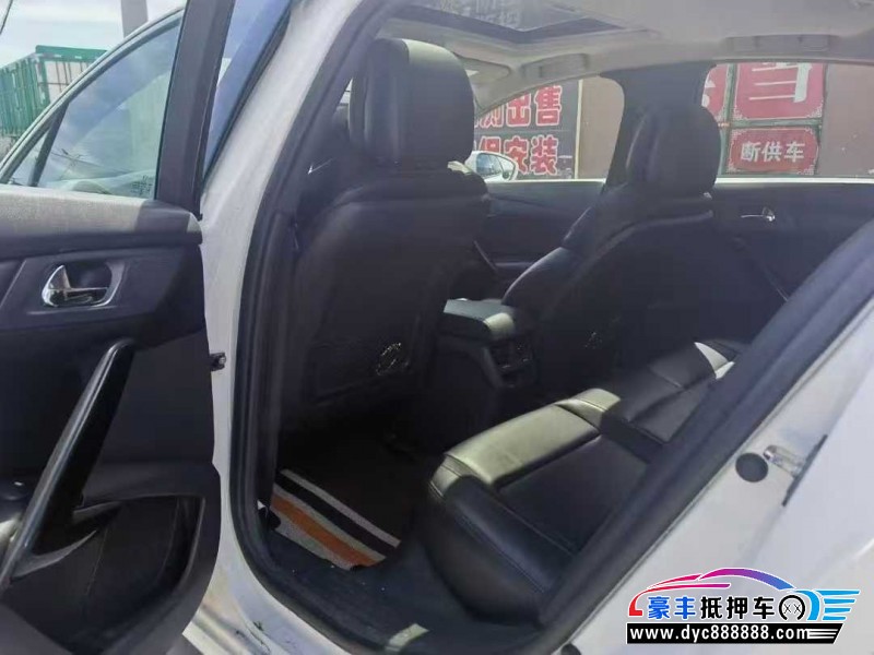 13年标致508轿车抵押车出售